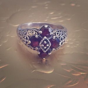 Sterling silver .925 and garnet ring